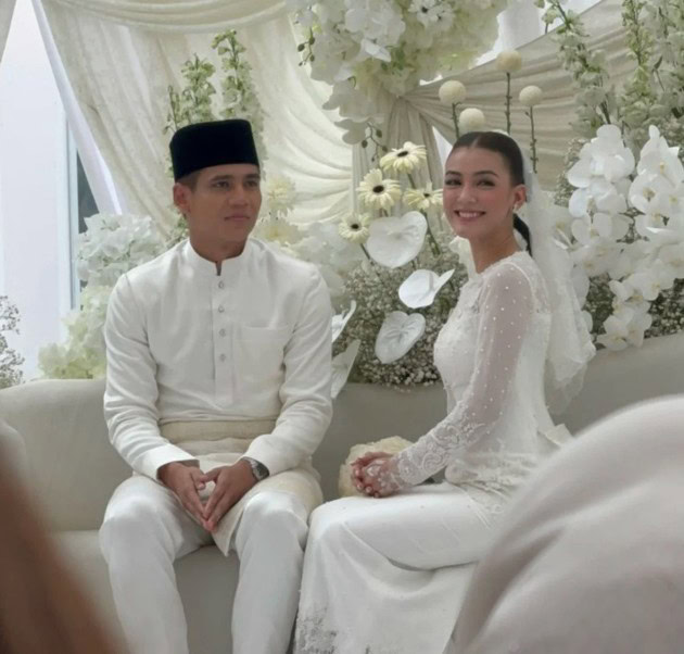 Dengan sekali lafaz